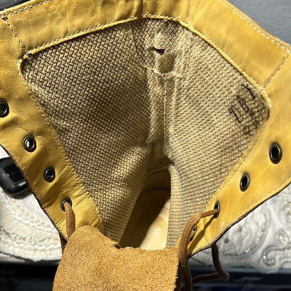 🎉HP🎉 EUC Rare Vintage Dr. Martens Boots - Picture 15 of 16
